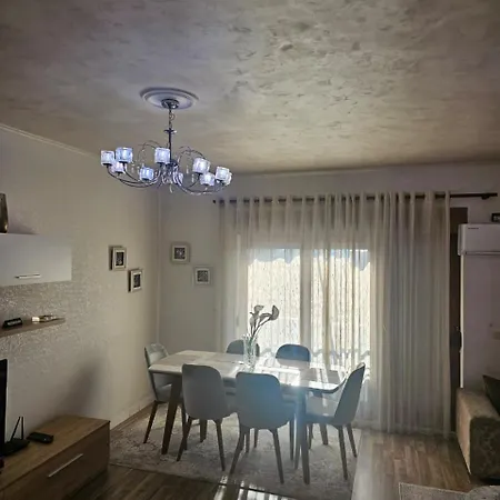 Oasis Tirana